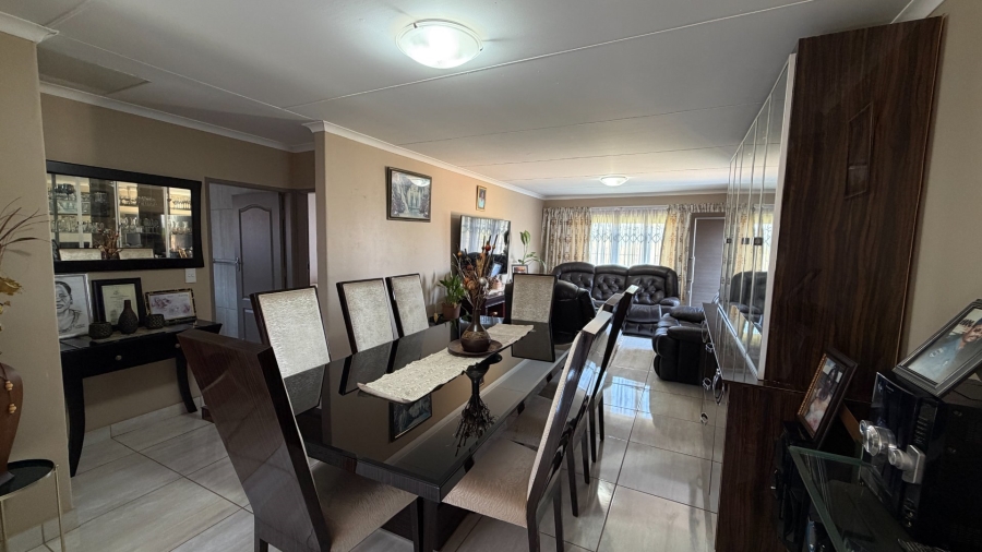  Bedroom Property for Sale in Ellaton North West